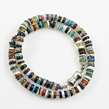 Köves ásványi ékszer Vegyes mix (több mint 30féle) vékonyra csiszolt drágakő korongokból álló dupla karkötő, erős mágneszárral… nemesen egyszerű a hétköznapokra  41cm  30g