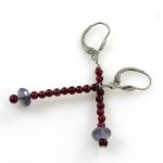 Köves ásványi ékszer. Iolit és gránátok patent fülbevaló