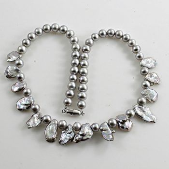Keshi gyöngy szürke nyaklánc