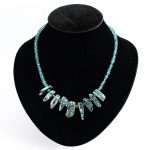 Kianit apatit nyakék