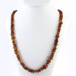 Sötét fényes borostyán nyaklánc