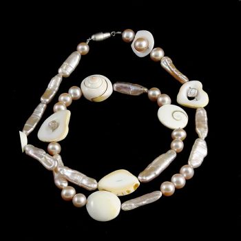 köves ásványi ékszer kagylók és gyöngy nyaklánc