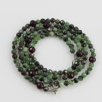 Köves ásványi ékszer Nefrit rubin és gránát nyaklánc