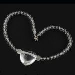 Köves ásványi ékszer. Hegyi kristály medálos nyaklánc