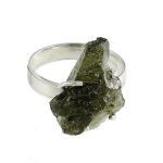 Moldavitos ezüst gyűrű