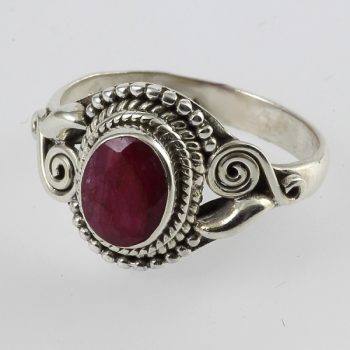 Köves ásványi ékszer Rubinnal ezüst gyűrű