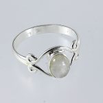 Köves ásv ányi ékszer Holdkő ovál, alulfelül  gyűrű